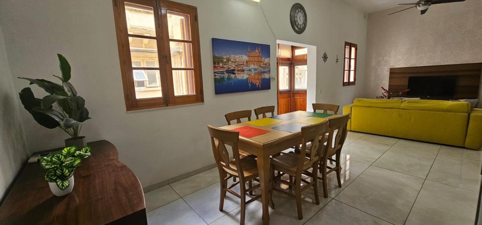 3 Floors On Promenade 4 Bedrooms 3 Bathrooms V1 Villa *
