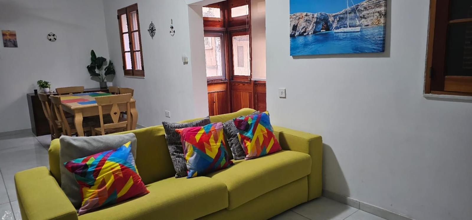 3 Floors On Promenade 4 Bedrooms 3 Bathrooms V1