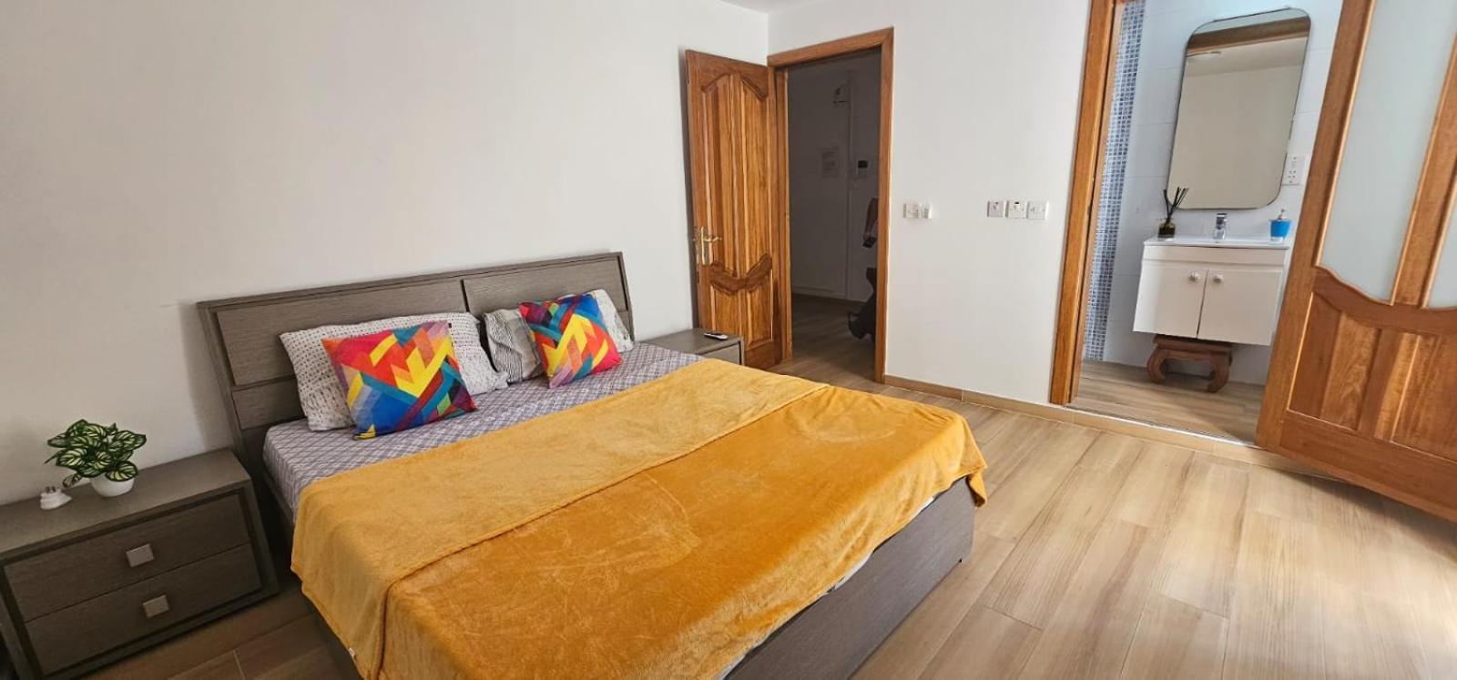 Villa 3 Floors On Promenade 4 Bedrooms 3 Bathrooms V1 Sliema